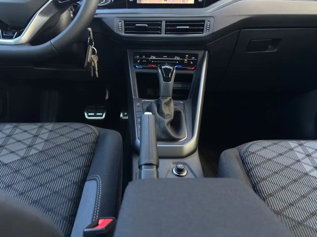 Volkswagen Polo 1.0 TSI DSG R-Line