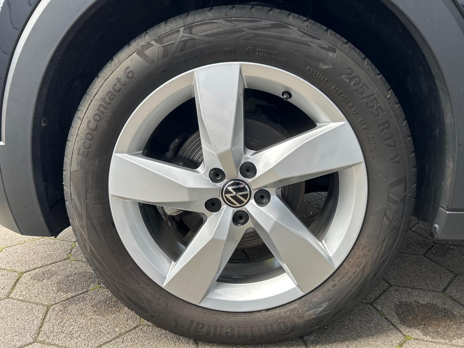 Volkswagen T-Cross Style