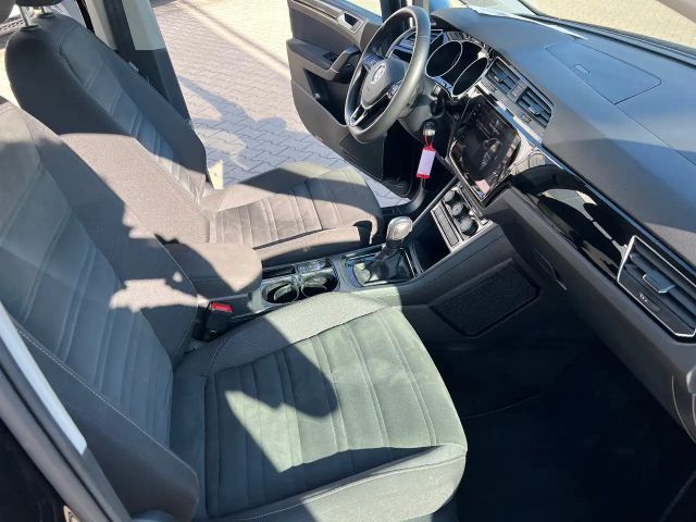 Volkswagen Touran 2.0 TDI Highline