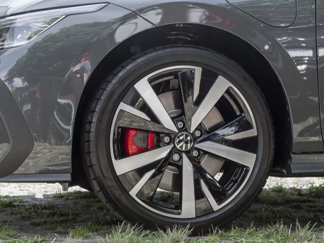 Volkswagen Golf GTE IQ.Drive