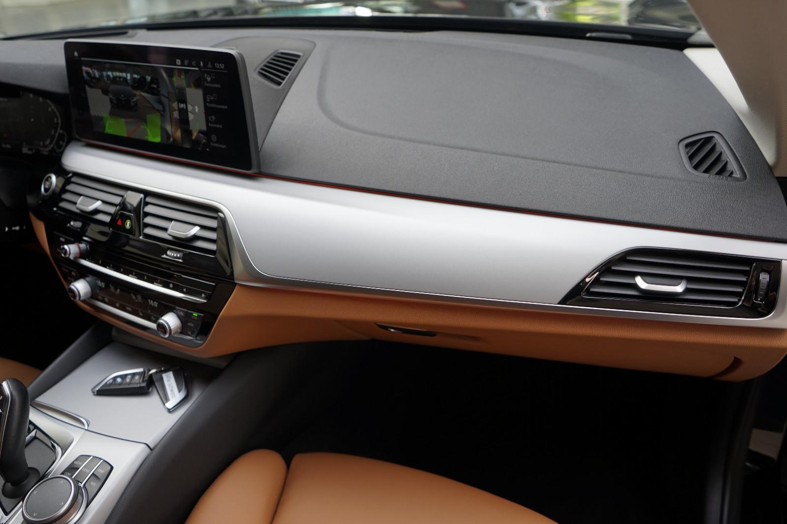 BMW 545 545e Business Line Sedan xDrive