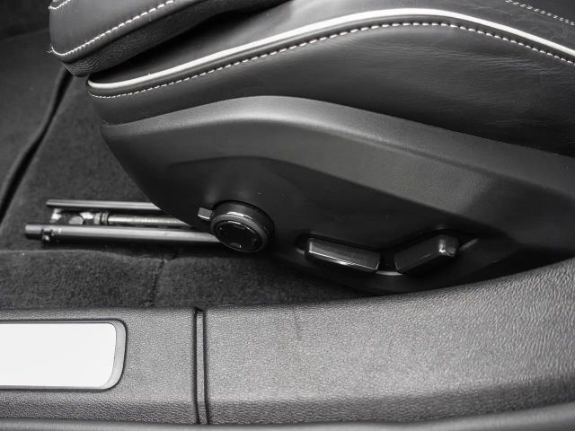 Volvo V60 Cross Country AWD Plus