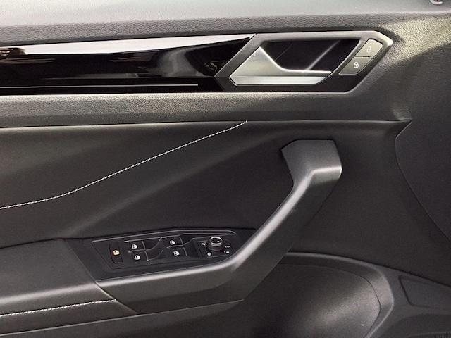 Volkswagen T-Roc 1.5 TSI DSG R-Line