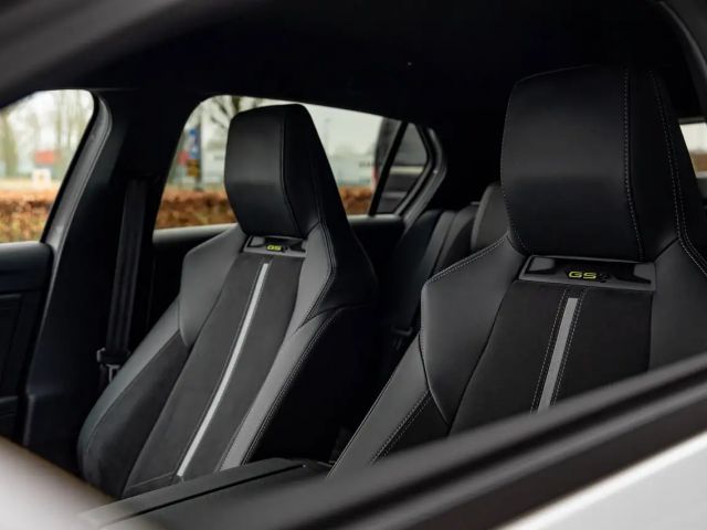 Opel Astra GSe Hybrid