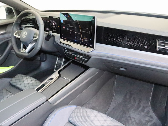 Volkswagen Passat R-Line eHybrid