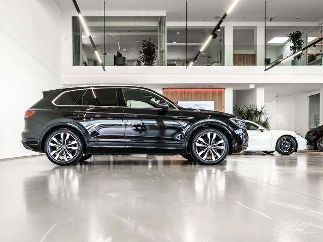 Volkswagen Touareg 4Motion R-Line