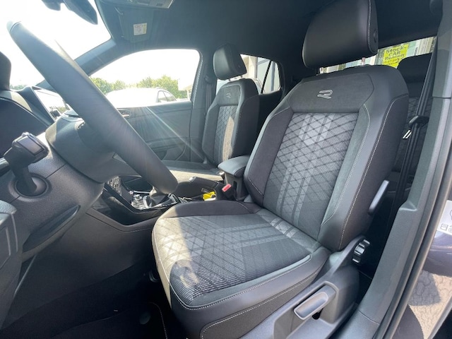 Volkswagen T-Cross T-Cross 1.0  R-L  B 085 TSIM6F