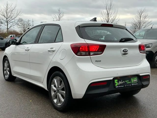 Kia Rio GDi Vision