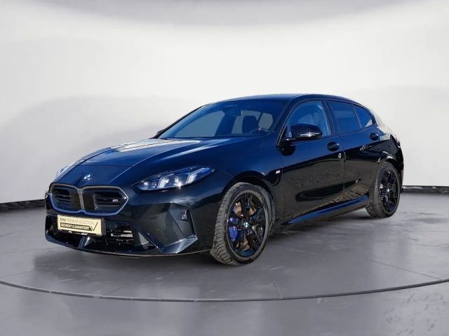 BMW 135 Sedan xDrive