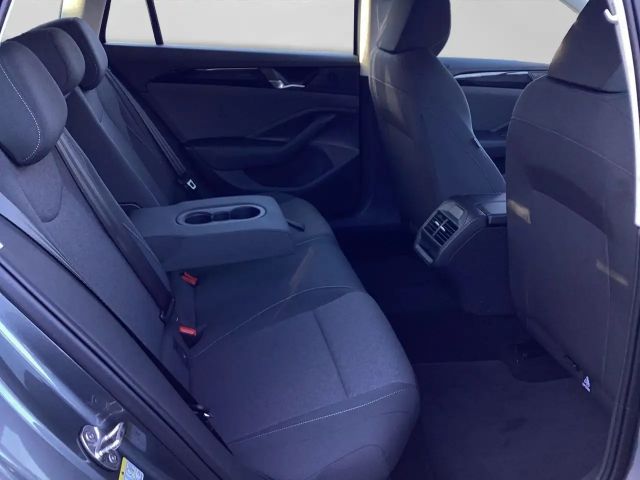 Volkswagen Passat 1.5 TSI DSG Variant