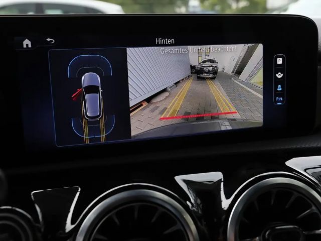 Mercedes-Benz A 200 AMG Line