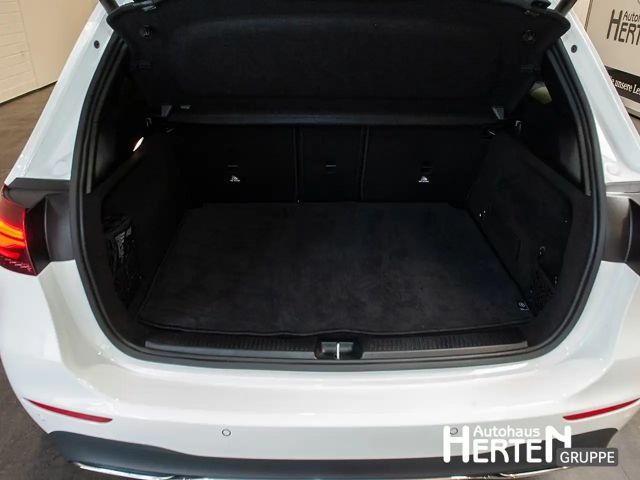 Mercedes-Benz B 200 Progressive Sedan