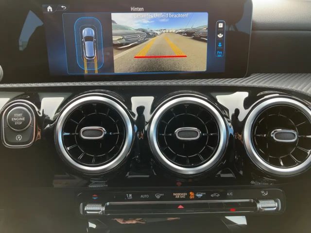 Mercedes-Benz CLA 180 CLA 180 d Shooting Brake