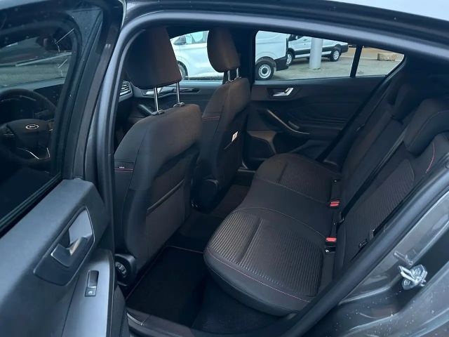 Ford Focus Limited ST Line