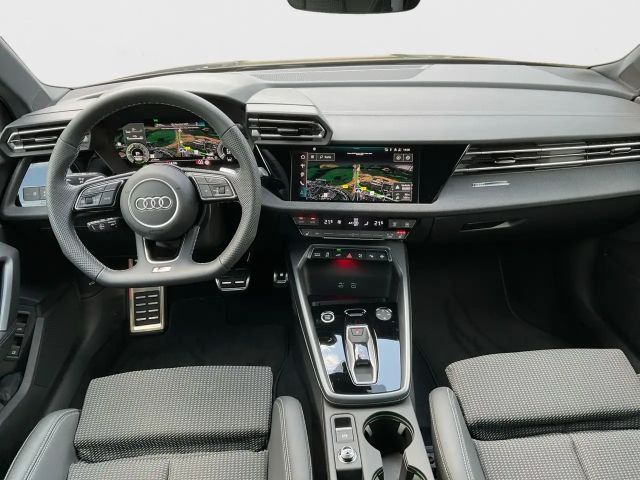 Audi A3 40 TFSI Hybride S-Line Sedan