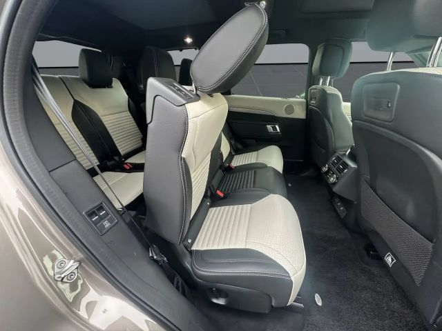 Land Rover Discovery Black Pack D300 Dynamic SE