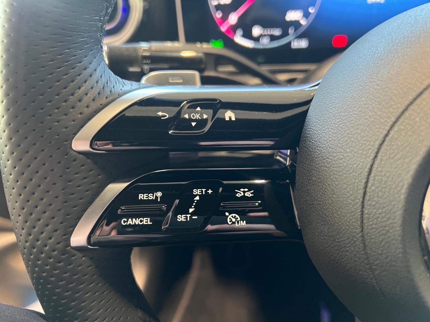 Mercedes-Benz CLE 300 4MATIC AMG Line Coupé