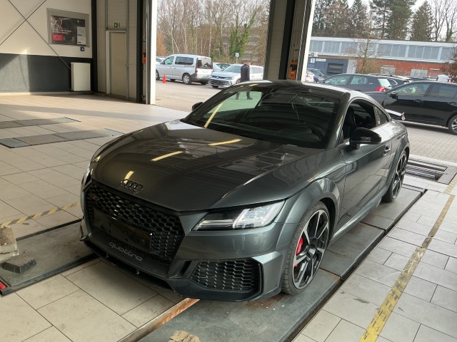 Audi TT RS Coupé Quattro S-Tronic