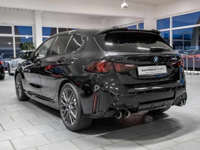 BMW 135 Sedan xDrive