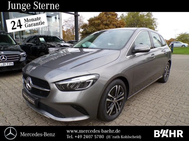 Mercedes-Benz B 180 Progressive Sedan