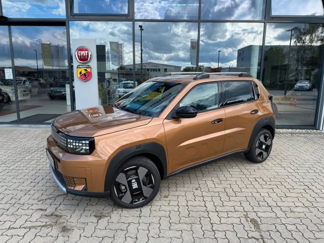 Fiat Grande Panda E La Prima