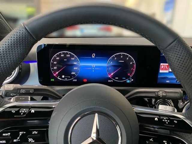 Mercedes-Benz A 180 AMG Line