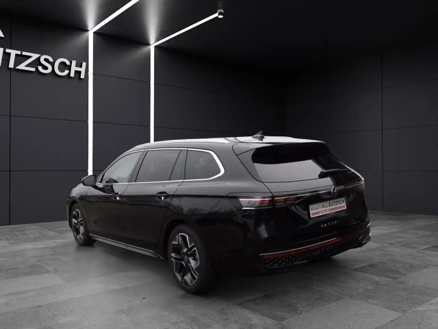 Volkswagen Passat DSG R-Line