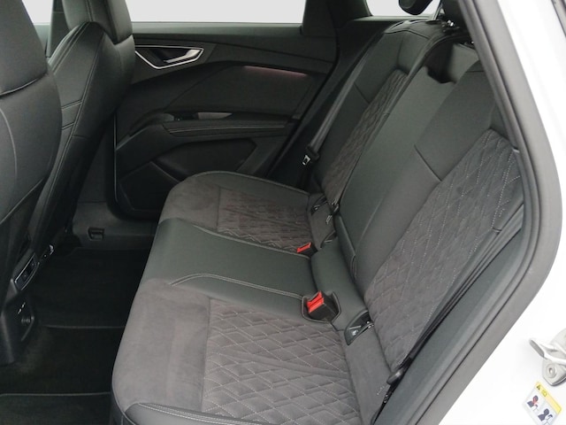 Audi Q4 e-tron SUV 45 e-tron Audi Q4 e-tron