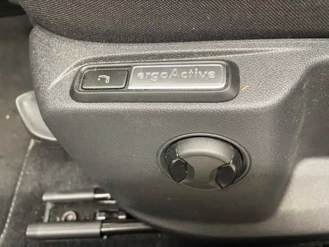 Volkswagen T-Roc IQ.Drive Pro R-Line Style