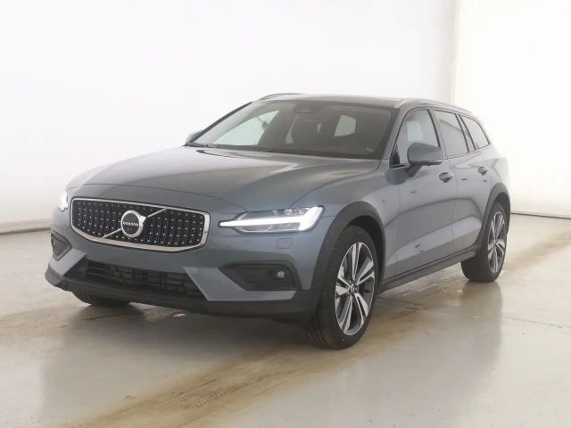 Volvo V60 Cross Country AWD Ultimate