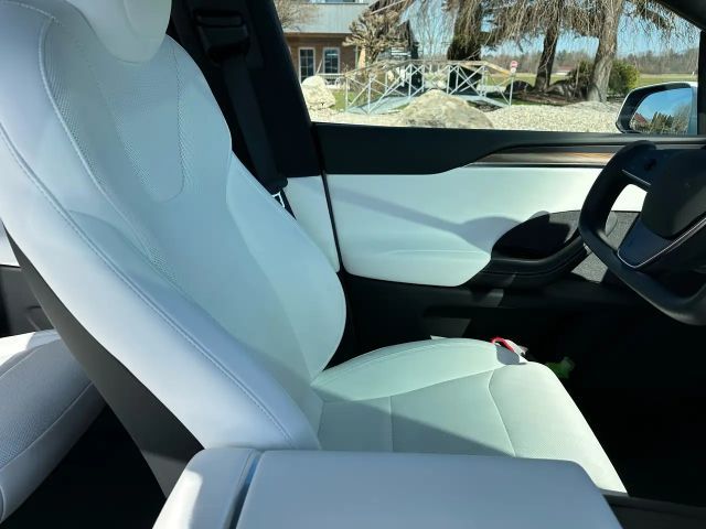 Tesla Model X LongRange neues Model 7 Sitze 22 Zoll AHK