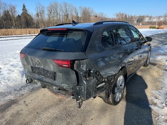 Volkswagen Golf 1.5 eTSI Variant