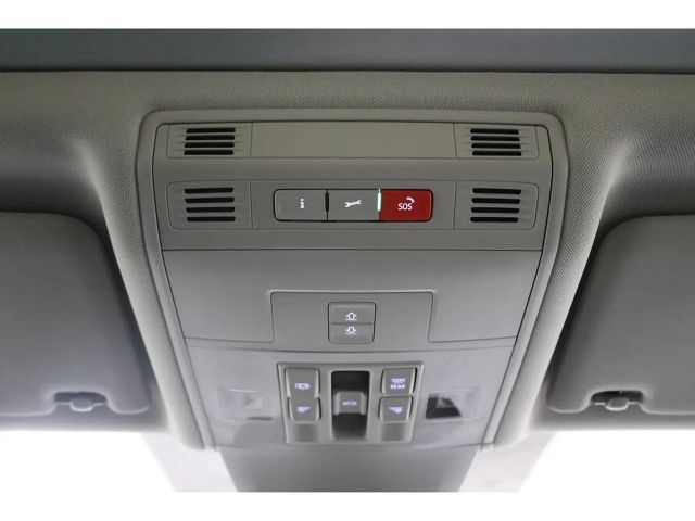 Volkswagen Touran 1.5 TSI DSG R-Line