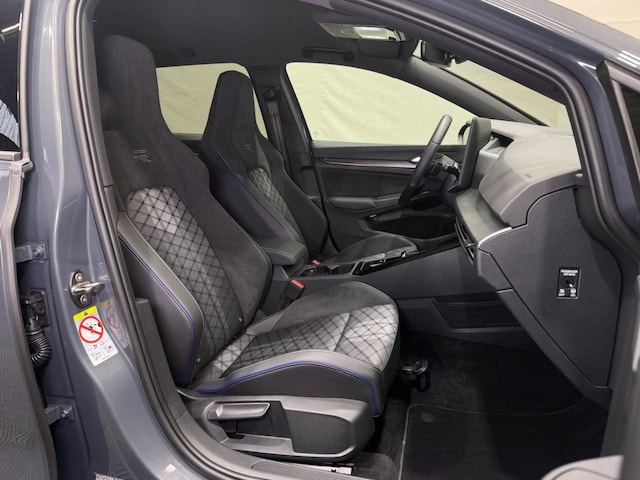 Volkswagen Golf 2.0 TDI DSG R-Line Variant