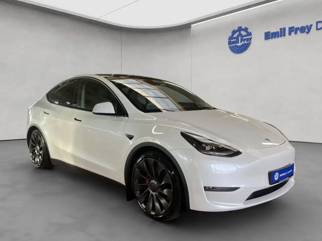 Tesla Model Y AWD Dual Motor Performance