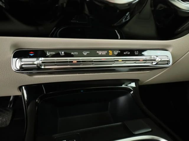 Mercedes-Benz A 250 A 250 e