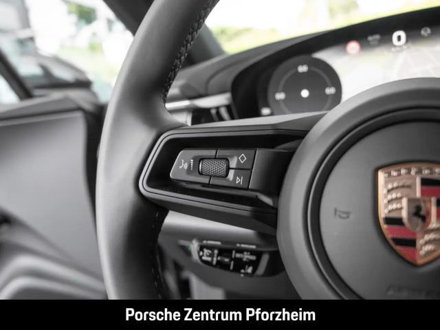 Porsche Macan 4