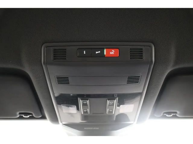 Volkswagen T-Roc 1.5 TSI DSG R-Line