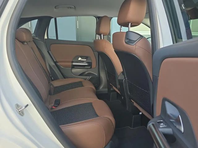 Mercedes-Benz GLA 220 4MATIC GLA 220 d