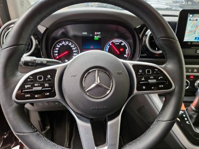 Mercedes-Benz EQT 200