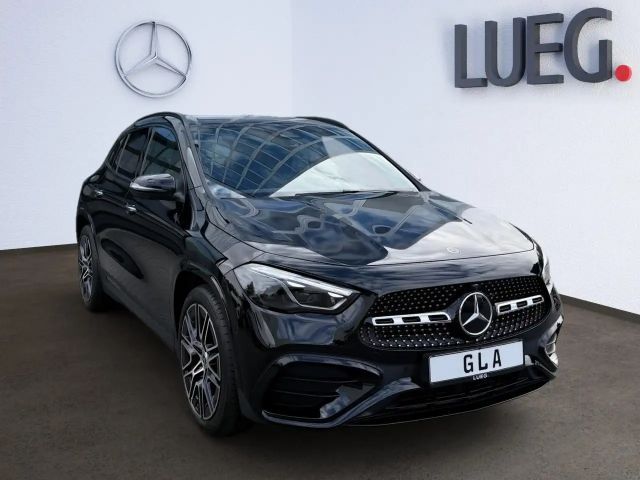 Mercedes-Benz GLA 180 AMG Line