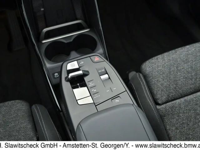 BMW 218 218d Active Tourer Sedan