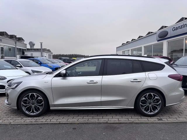 Ford Focus ST Line Wagon