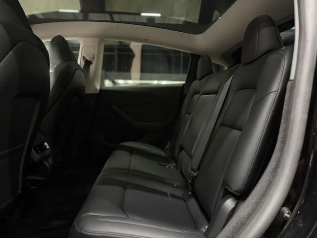 Tesla Model Y REAR WHEEL DRIVE - FULL WRAP - AUTOPILOT