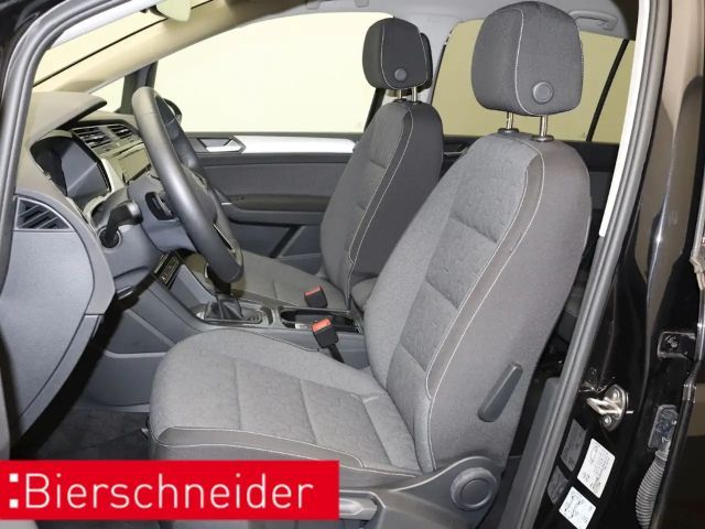 Volkswagen Touran 1.5 TSI DSG Move