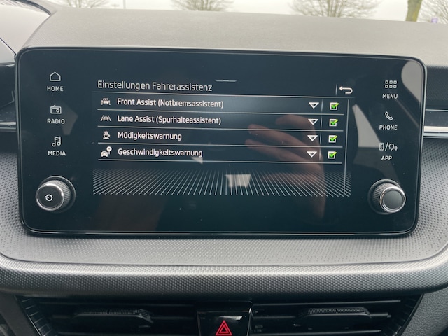 Skoda Fabia Fabia 1.0 OPF Essence 5- Gang LED Climatic SHZ EPH