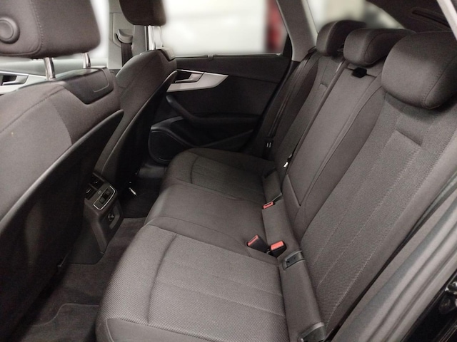 Audi A4 35 TFSI Avant S-Tronic