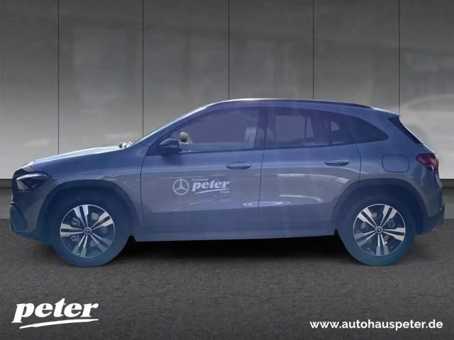 Mercedes-Benz GLA 220 4MATIC Progressive