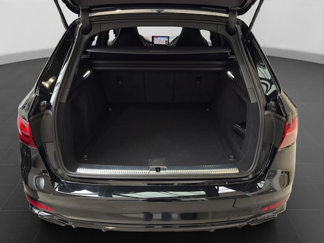 Audi RS4 Avant Quattro