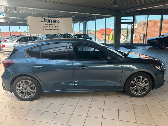 Ford Focus EcoBoost ST Line